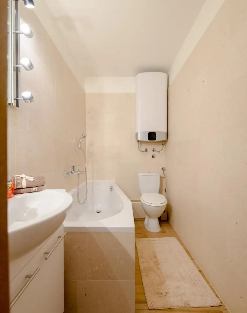 Lct Alberti Palace Apartment Split