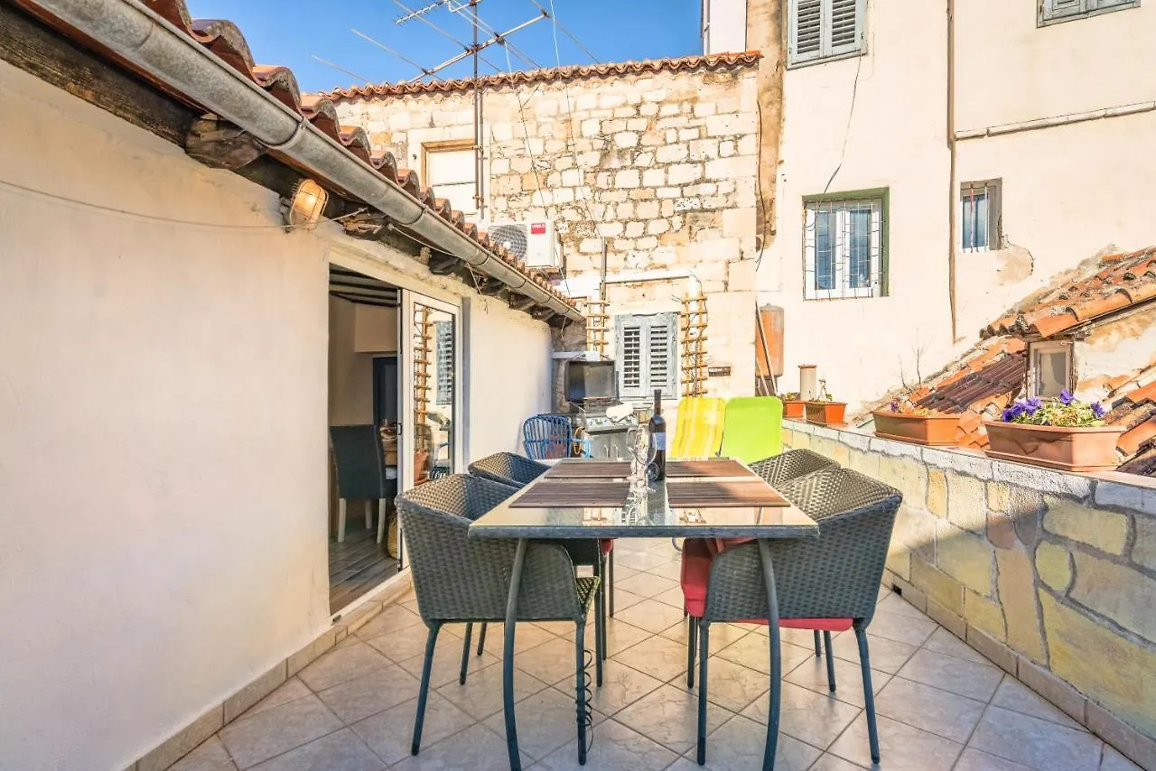 Lct Alberti Palace Apartment Split
